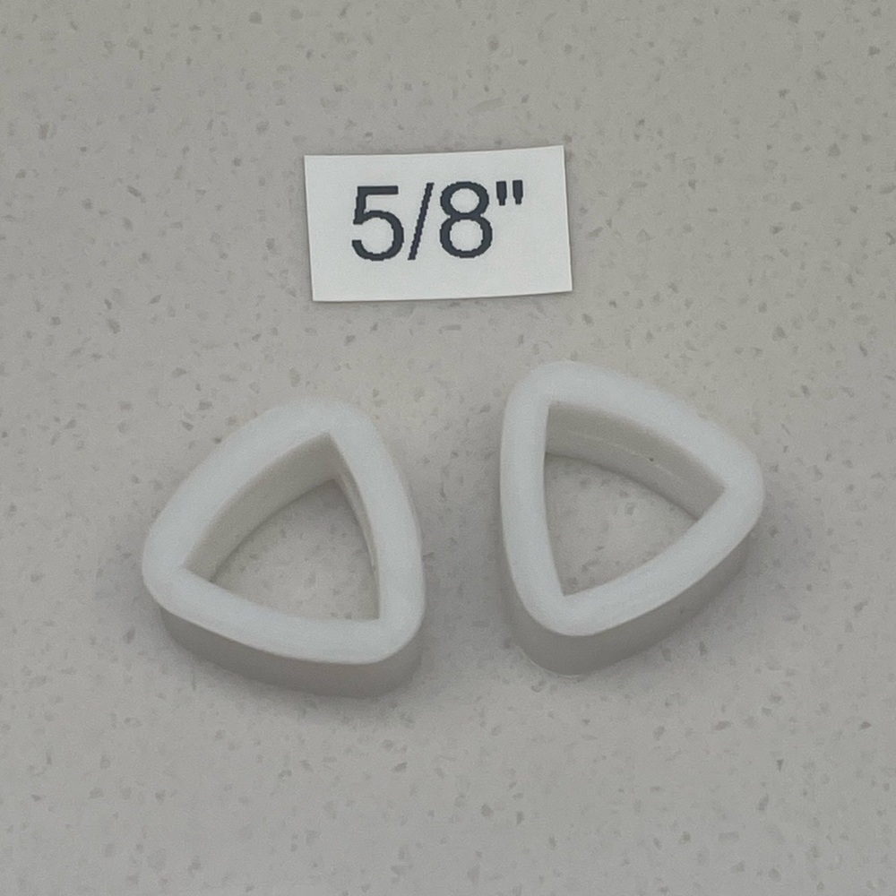 5/8” 16mm silicone plugs tunnels gauges white triangle NEW and unused